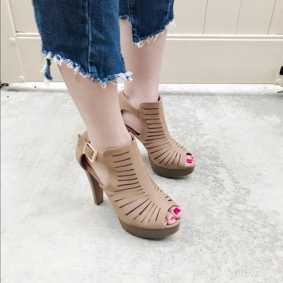 women’s Peep toe platform sandal heel - Picture 3 of 8